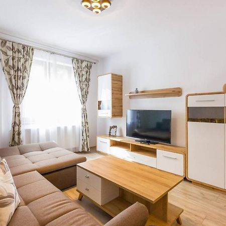 Spacious And Quiet 2 Bedroom Apartment Cluj-Napoca Exteriör bild