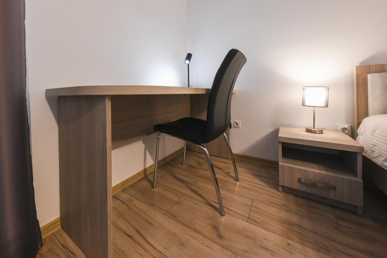 Spacious And Quiet 2 Bedroom Apartment Cluj-Napoca Exteriör bild