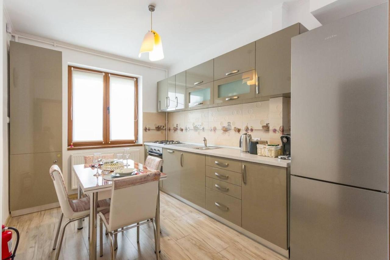 Spacious And Quiet 2 Bedroom Apartment Cluj-Napoca Exteriör bild