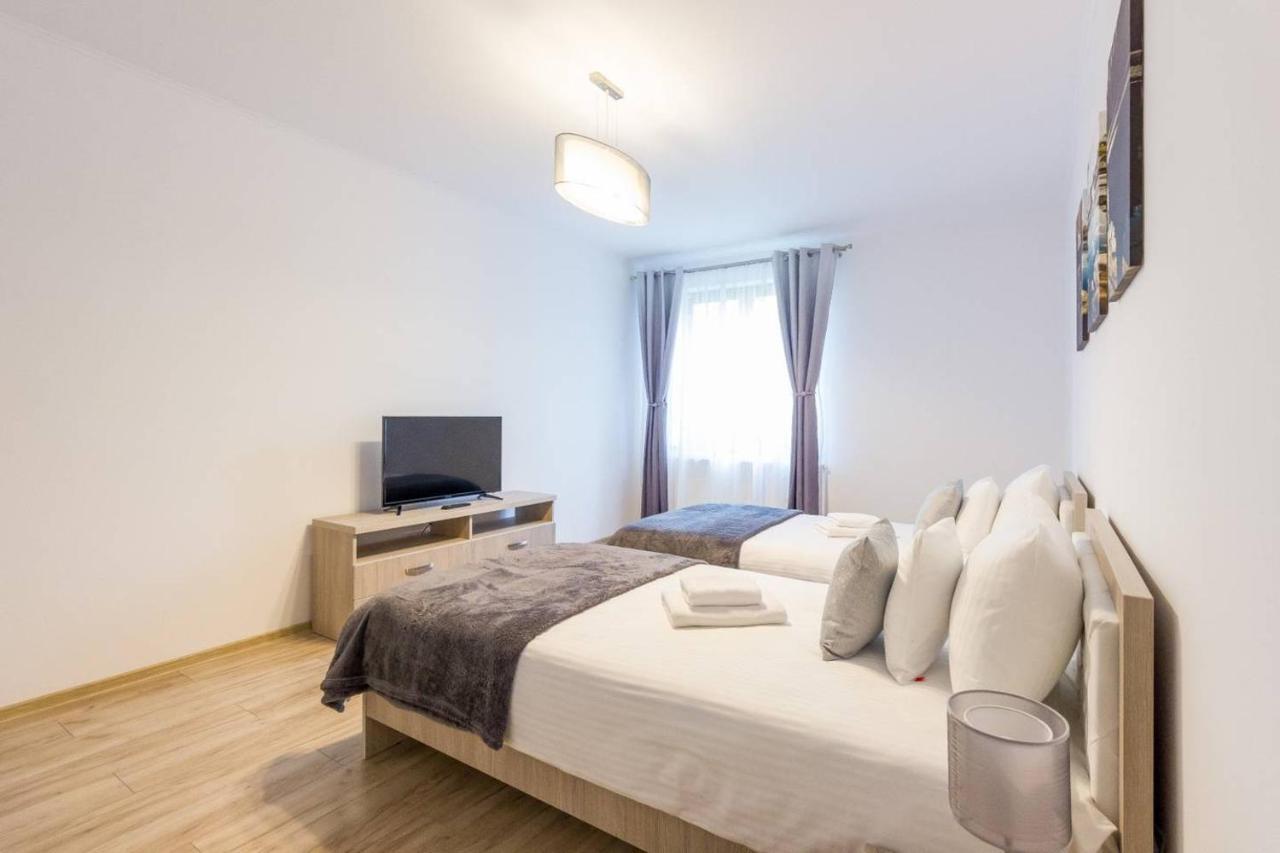 Spacious And Quiet 2 Bedroom Apartment Cluj-Napoca Exteriör bild