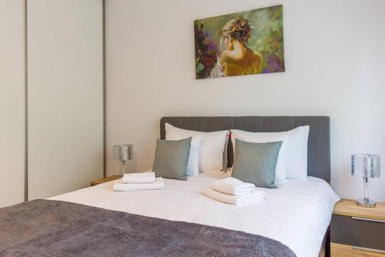 Spacious And Quiet 2 Bedroom Apartment Cluj-Napoca Exteriör bild