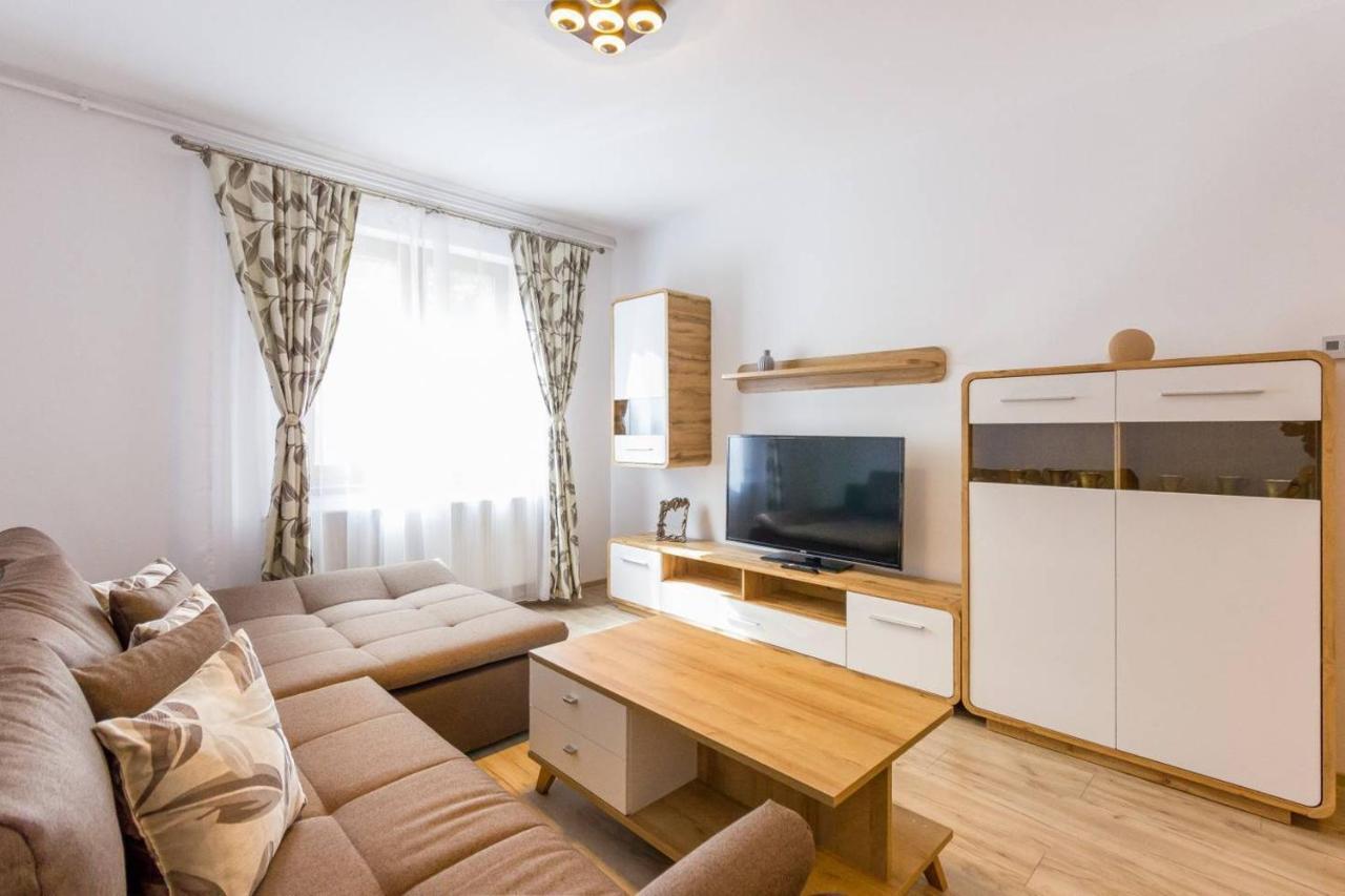 Spacious And Quiet 2 Bedroom Apartment Cluj-Napoca Exteriör bild